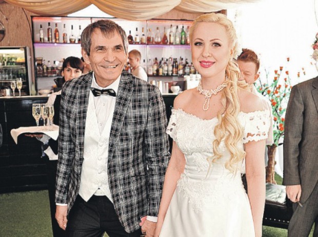 Бари Алибасов с женой