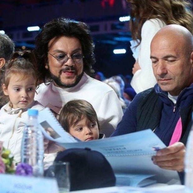 Филипп Киркоров с детьми
