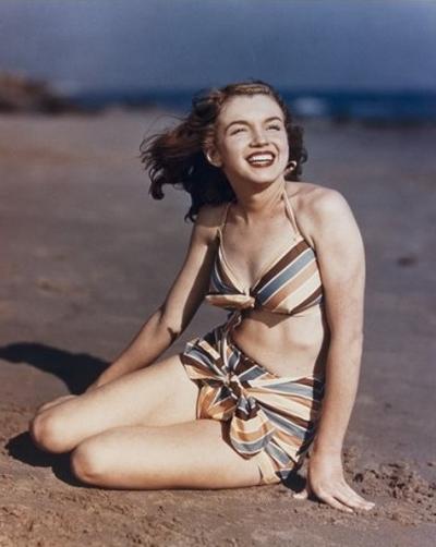 2. Мэрилин Монро / Marilyn Monroe в 1946 году